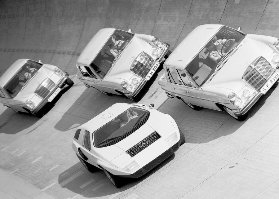  Mercedes-Benz C111-I Concept 1969 года  (фото 2 из 15)